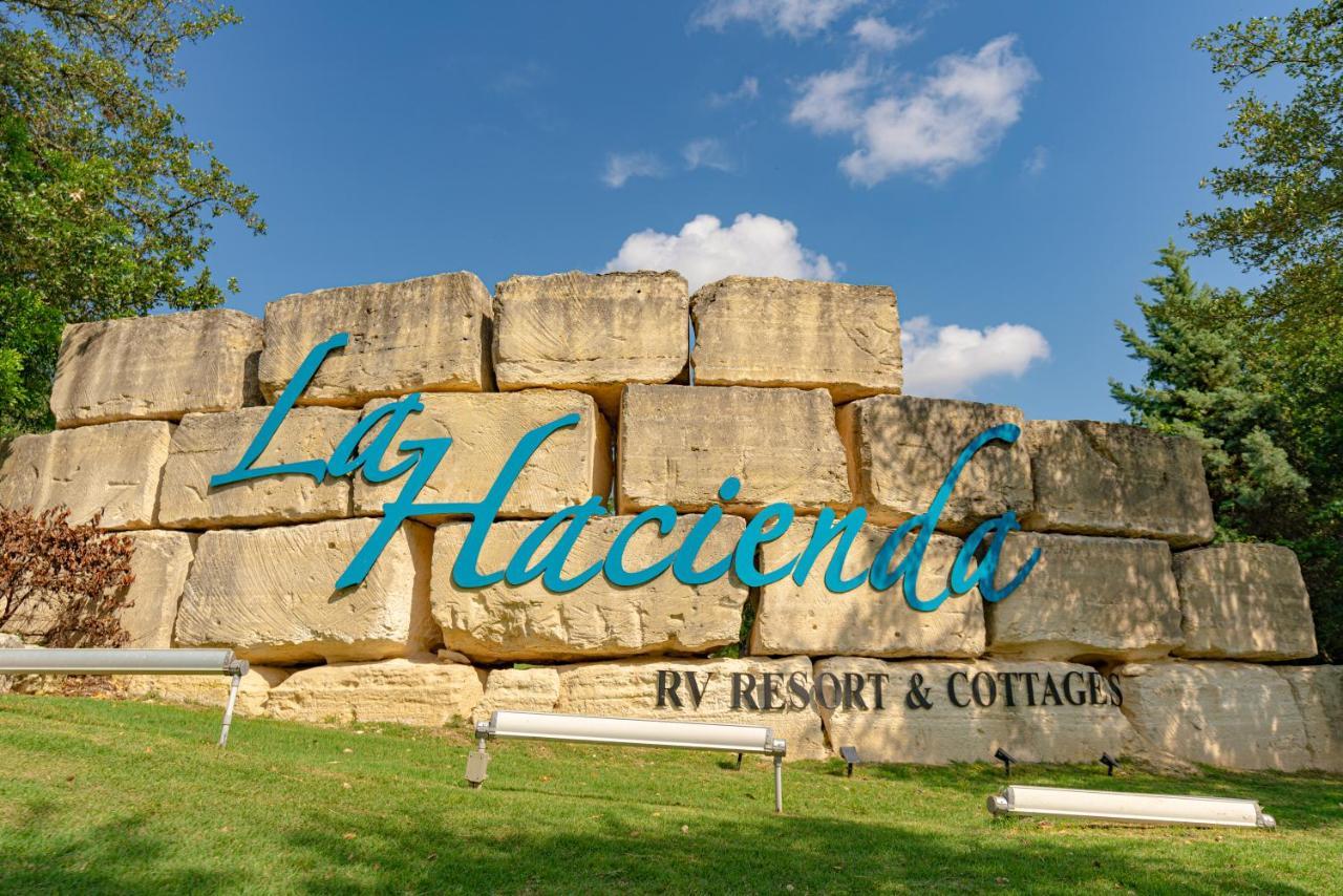 Sun Outdoors Lake Travis Hudson Bend ภายนอก รูปภาพ
