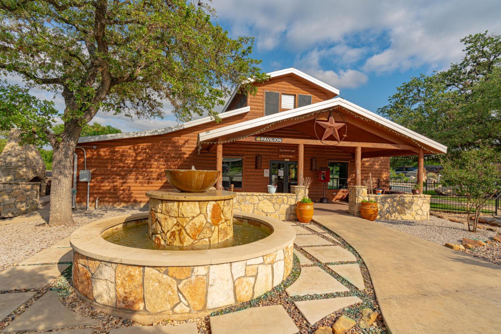 Sun Outdoors Lake Travis Hudson Bend ภายนอก รูปภาพ